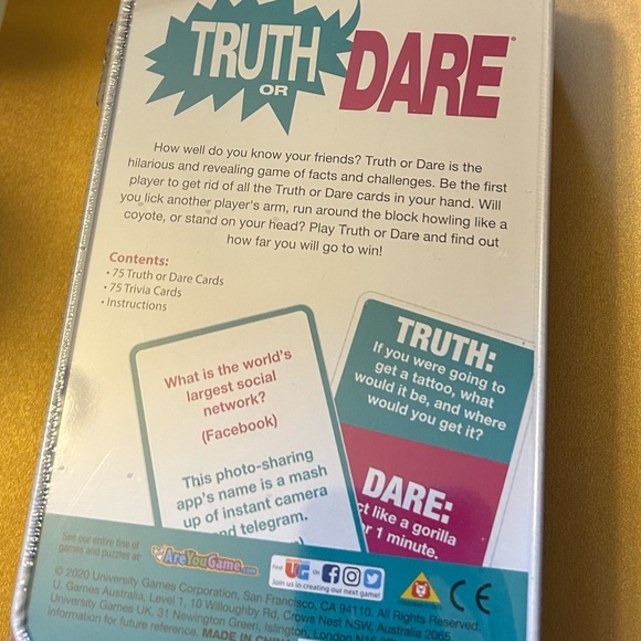 Game Set - Picture 6 of 11